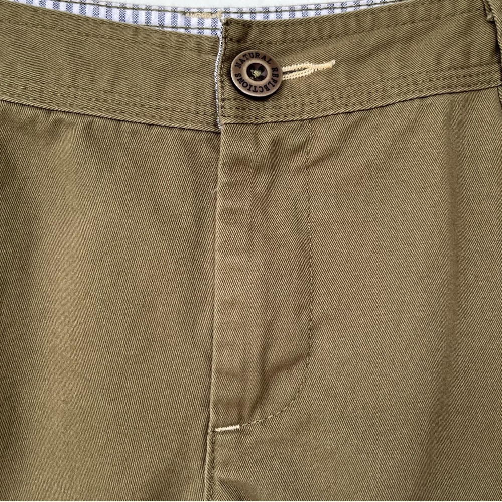 •Natural Reflections• Green/Brown Chino Shorts - Size 10 - Picture 4 of 7